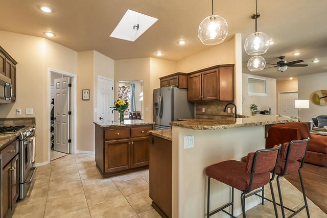 800 SE Shadowood Drive, Bend, OR 97702