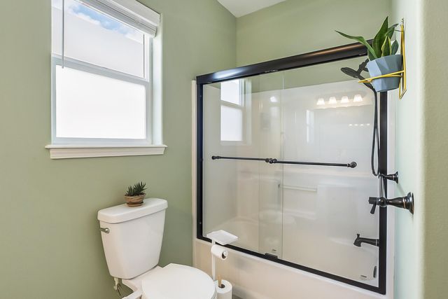 800 SE Shadowood Drive, Bend, OR 97702