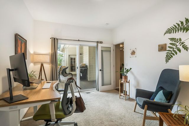 800 SE Shadowood Drive, Bend, OR 97702