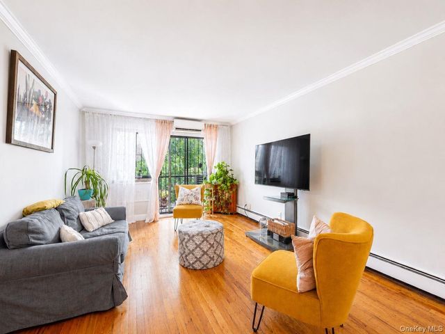 8719 57th Road 77, Elmhurst, NY 11373