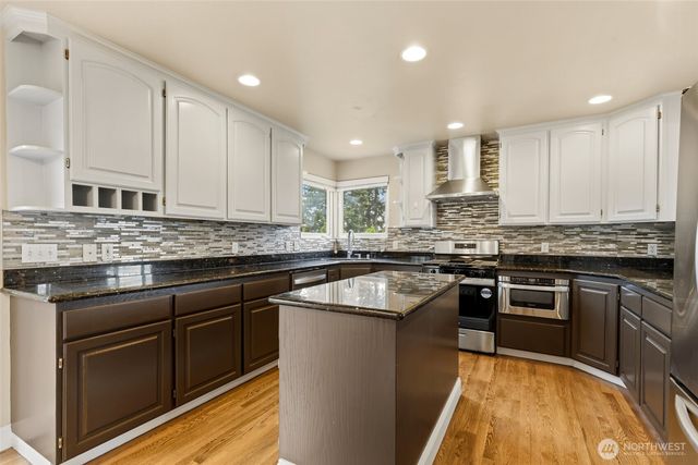 1005 N 29th Street, Renton, WA 98056