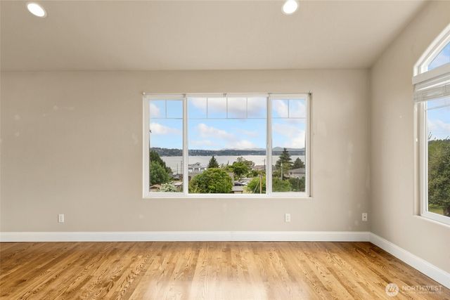 1005 N 29th Street, Renton, WA 98056