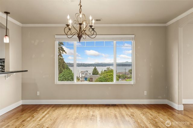1005 N 29th Street, Renton, WA 98056
