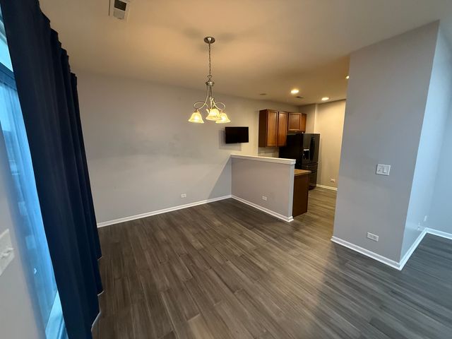 433 Acushnet Street 433, Elgin, IL 60124