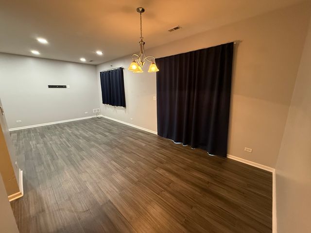 433 Acushnet Street 433, Elgin, IL 60124