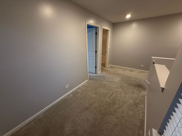 433 Acushnet Street 433, Elgin, IL 60124