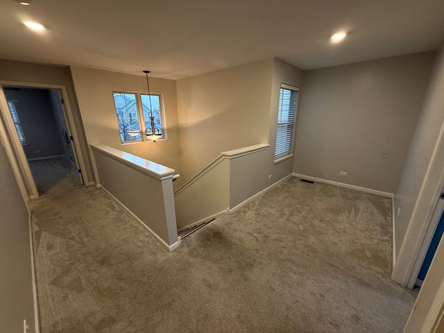 433 Acushnet Street 433, Elgin, IL 60124