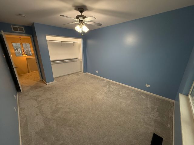 433 Acushnet Street 433, Elgin, IL 60124