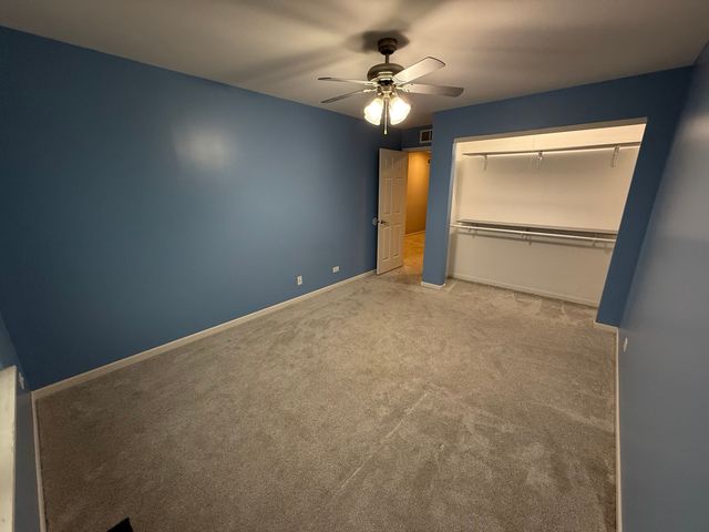 433 Acushnet Street 433, Elgin, IL 60124