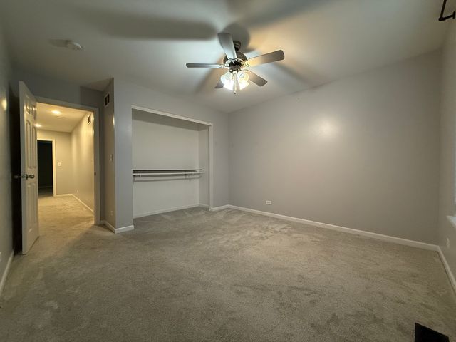 433 Acushnet Street 433, Elgin, IL 60124