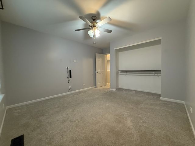 433 Acushnet Street 433, Elgin, IL 60124