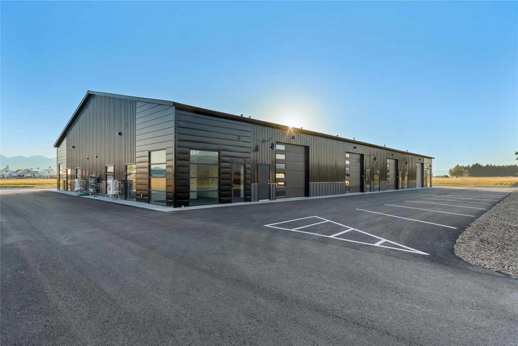 303 Airport Way 1 #2, Kalispell, MT 59901