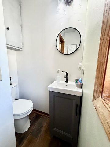 475 E CSAH 10, Vesta, MN 56292