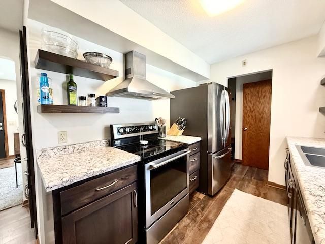 475 E CSAH 10, Vesta, MN 56292