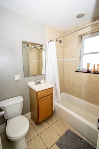 4728 N KENNETH Avenue 3E, Chicago, IL 60630