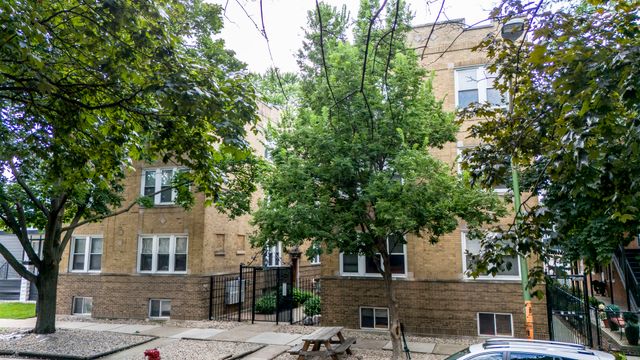 4728 N KENNETH Avenue 3E, Chicago, IL 60630