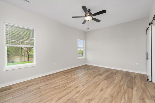 707 N Rainbow Lake St, Wichita, KS 67235