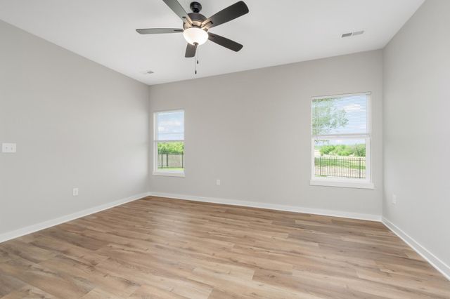 707 N Rainbow Lake St, Wichita, KS 67235