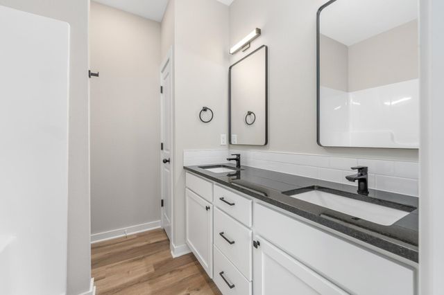 707 N Rainbow Lake St, Wichita, KS 67235