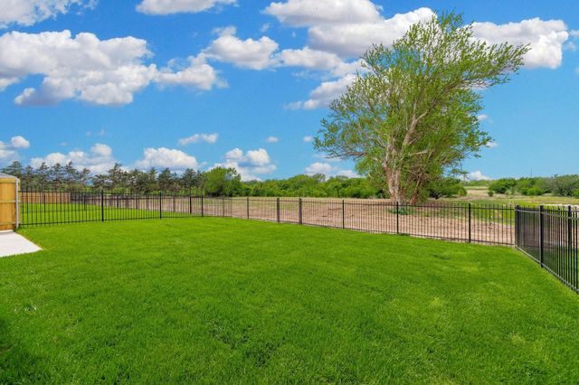 707 N Rainbow Lake St, Wichita, KS 67235