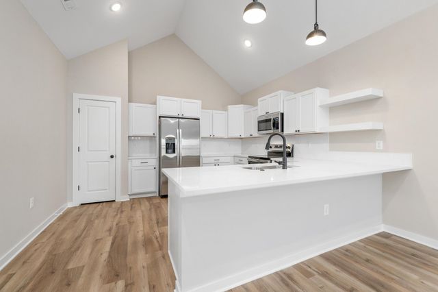 707 N Rainbow Lake St, Wichita, KS 67235