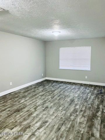 1925 W 27th Street A, Panama City, FL 32405