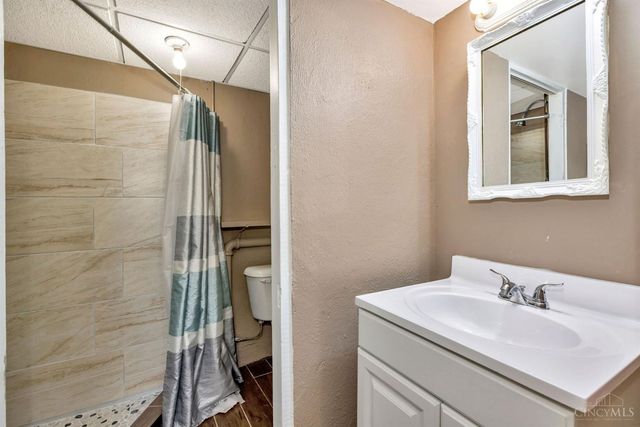 6924 Rob Vern Drive, North College Hill, OH 45239