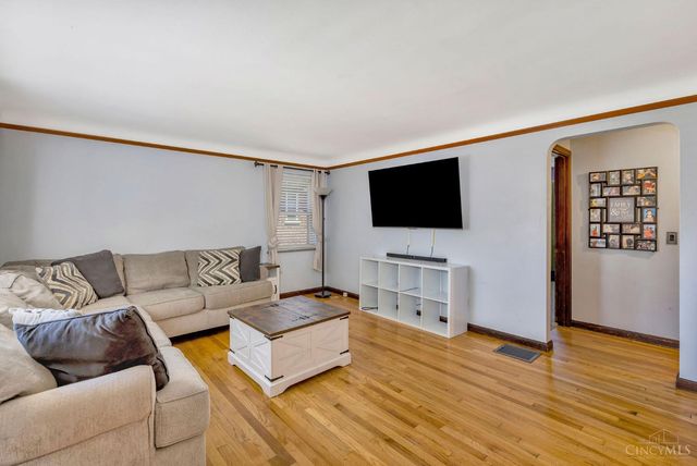6924 Rob Vern Drive, North College Hill, OH 45239