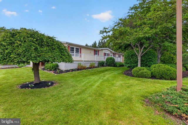 684 W CEDAR ST, Palmyra, PA 17078