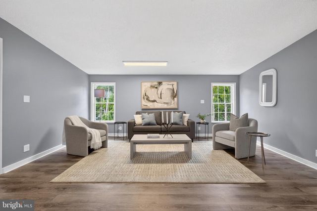684 W CEDAR ST, Palmyra, PA 17078