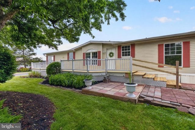 684 W CEDAR ST, Palmyra, PA 17078