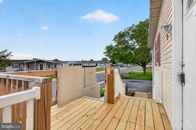 684 W CEDAR ST, Palmyra, PA 17078