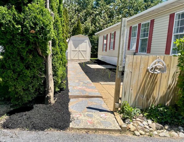 684 W CEDAR ST, Palmyra, PA 17078