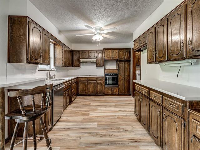21851 N Huffines Road, Edmond, OK 73012