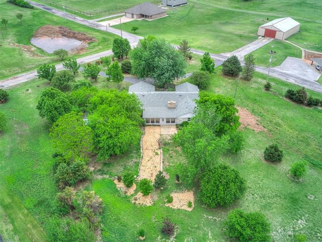21851 N Huffines Road, Edmond, OK 73012