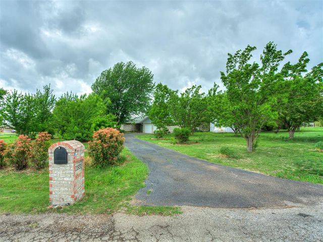 21851 N Huffines Road, Edmond, OK 73012