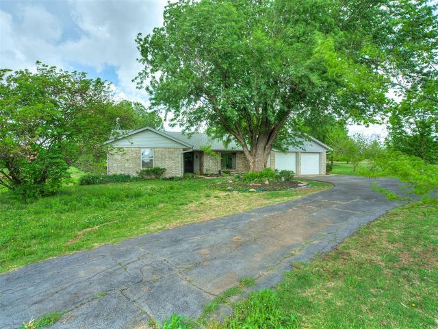 21851 N Huffines Road, Edmond, OK 73012