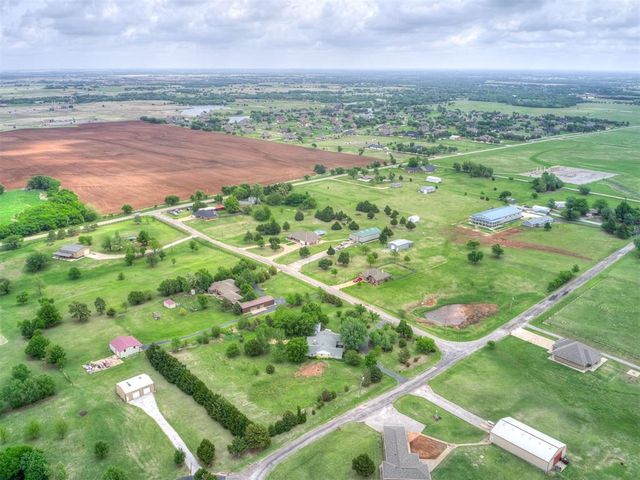 21851 N Huffines Road, Edmond, OK 73012