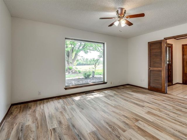 21851 N Huffines Road, Edmond, OK 73012