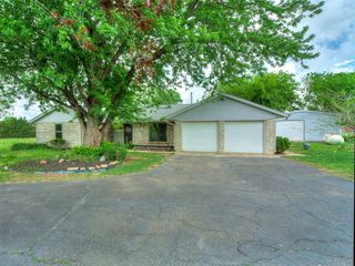 21851 N Huffines Road, Edmond, OK 73012