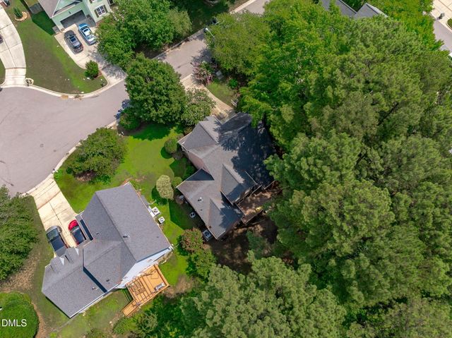 102 Stenness Court, Apex, NC 27502