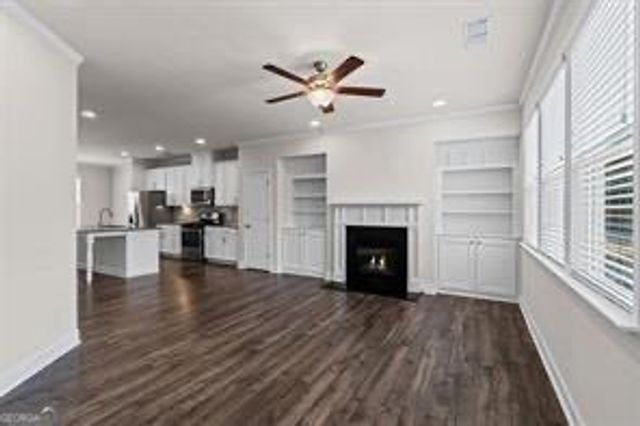 1628 Venture Point Way, Decatur, GA 30032