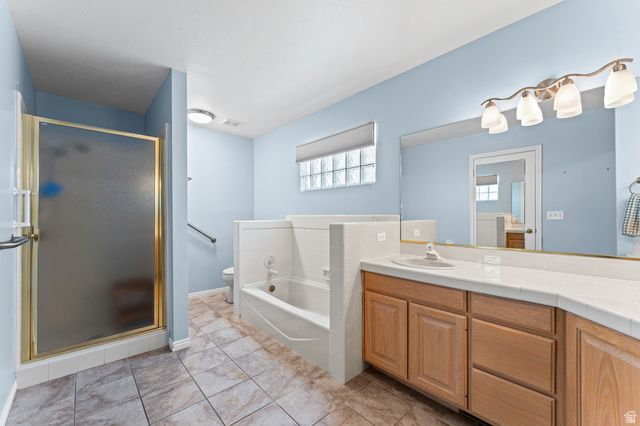 84 BELMORE DR, Kaysville, UT 84037