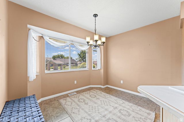 84 BELMORE DR, Kaysville, UT 84037
