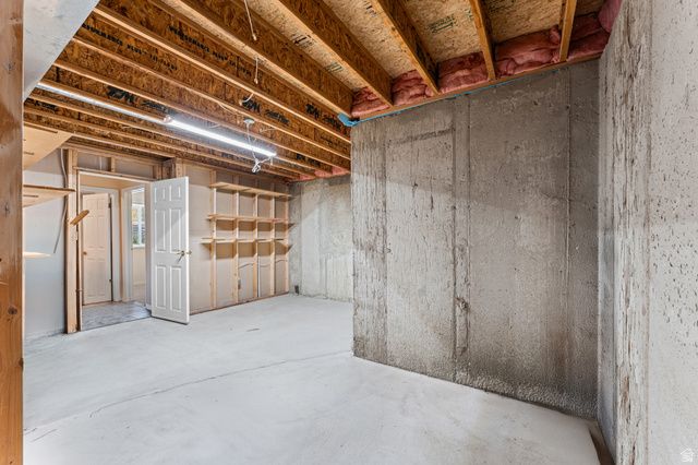 84 BELMORE DR, Kaysville, UT 84037