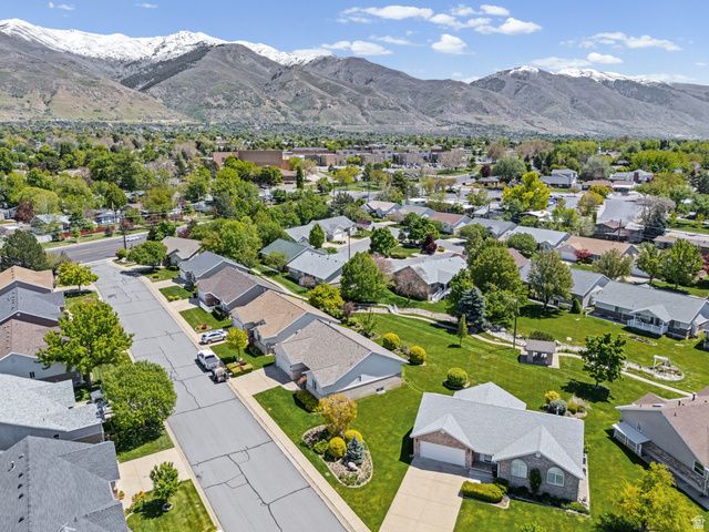 84 BELMORE DR, Kaysville, UT 84037