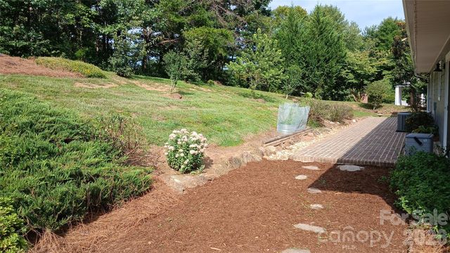 329 Springwood Drive NE, Valdese, NC 28690