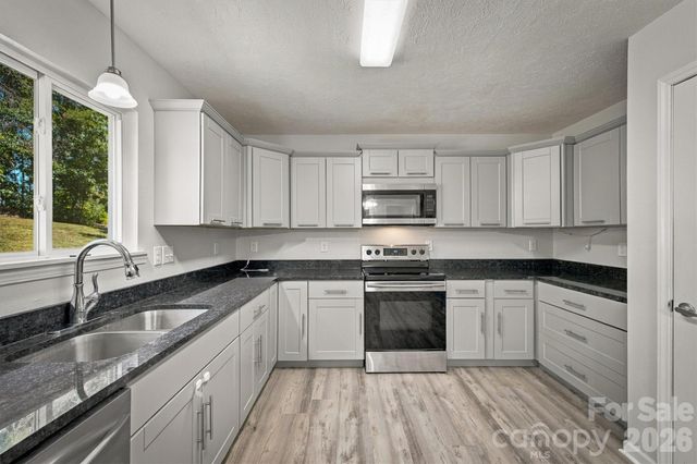 329 Springwood Drive NE, Valdese, NC 28690