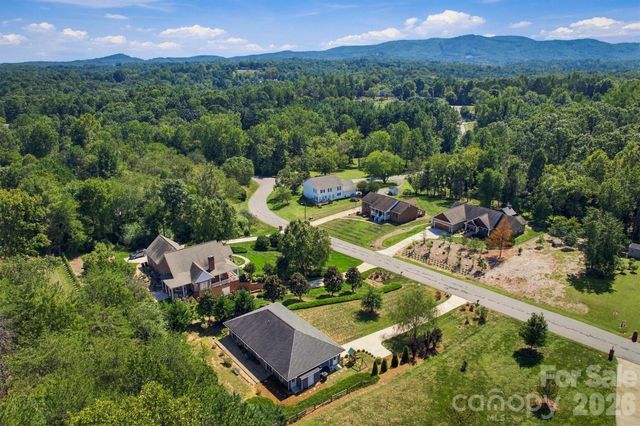 329 Springwood Drive NE, Valdese, NC 28690
