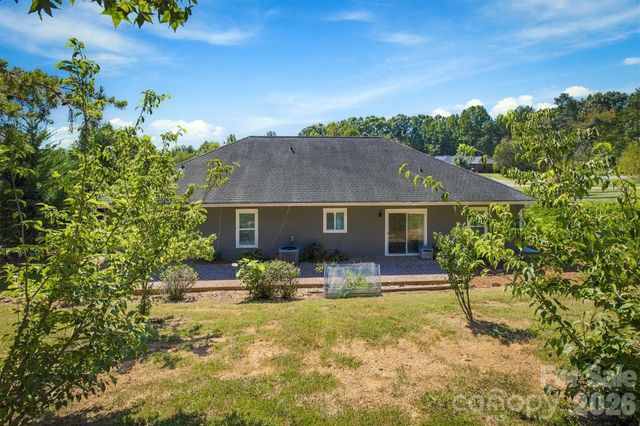 329 Springwood Drive NE, Valdese, NC 28690